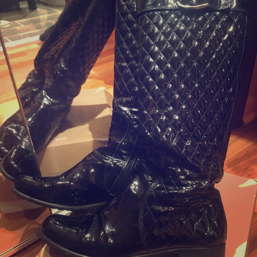 Boots/Shoes